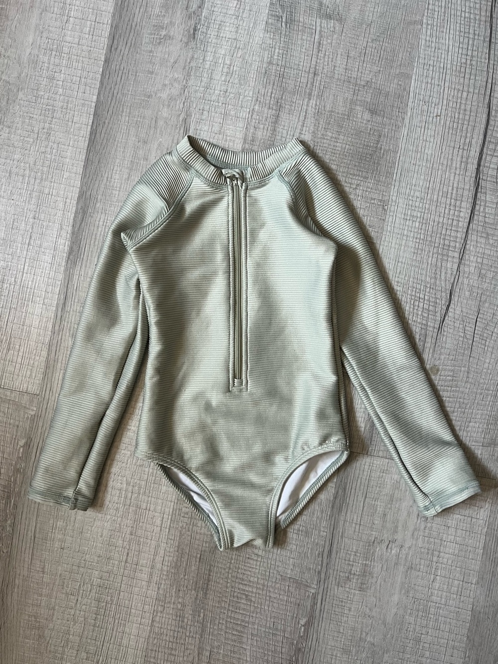 RYLEE + CRU Rashguard Ribbed Long Sleeve One-Piece Swimsuit in Sage Green 4-5Y